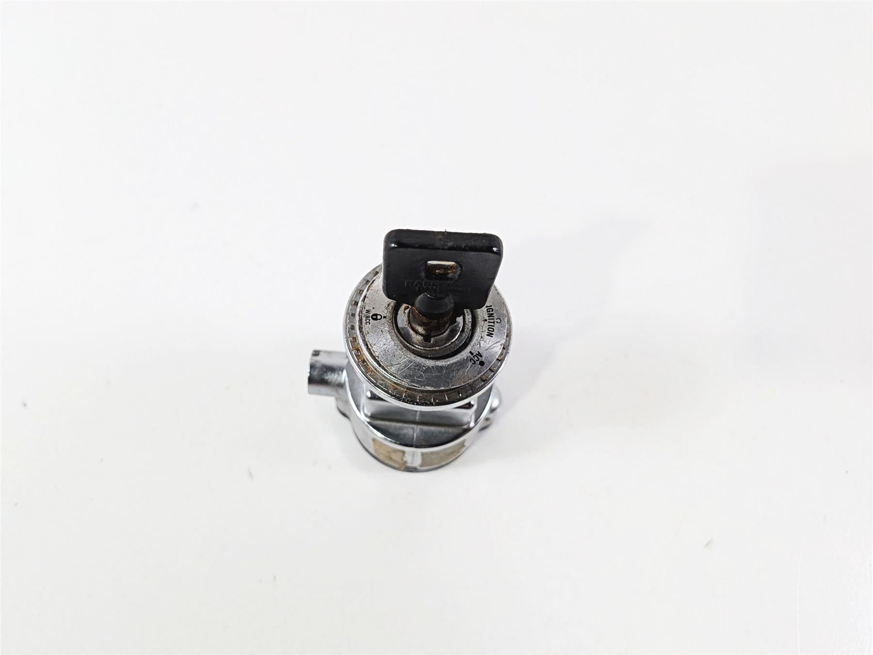 2007 Harley Dyna FXDB Street Bob Ignition Switch Steering Lock Key 71559-06C {{ shop.shopifyCountryName }} - Mototech271