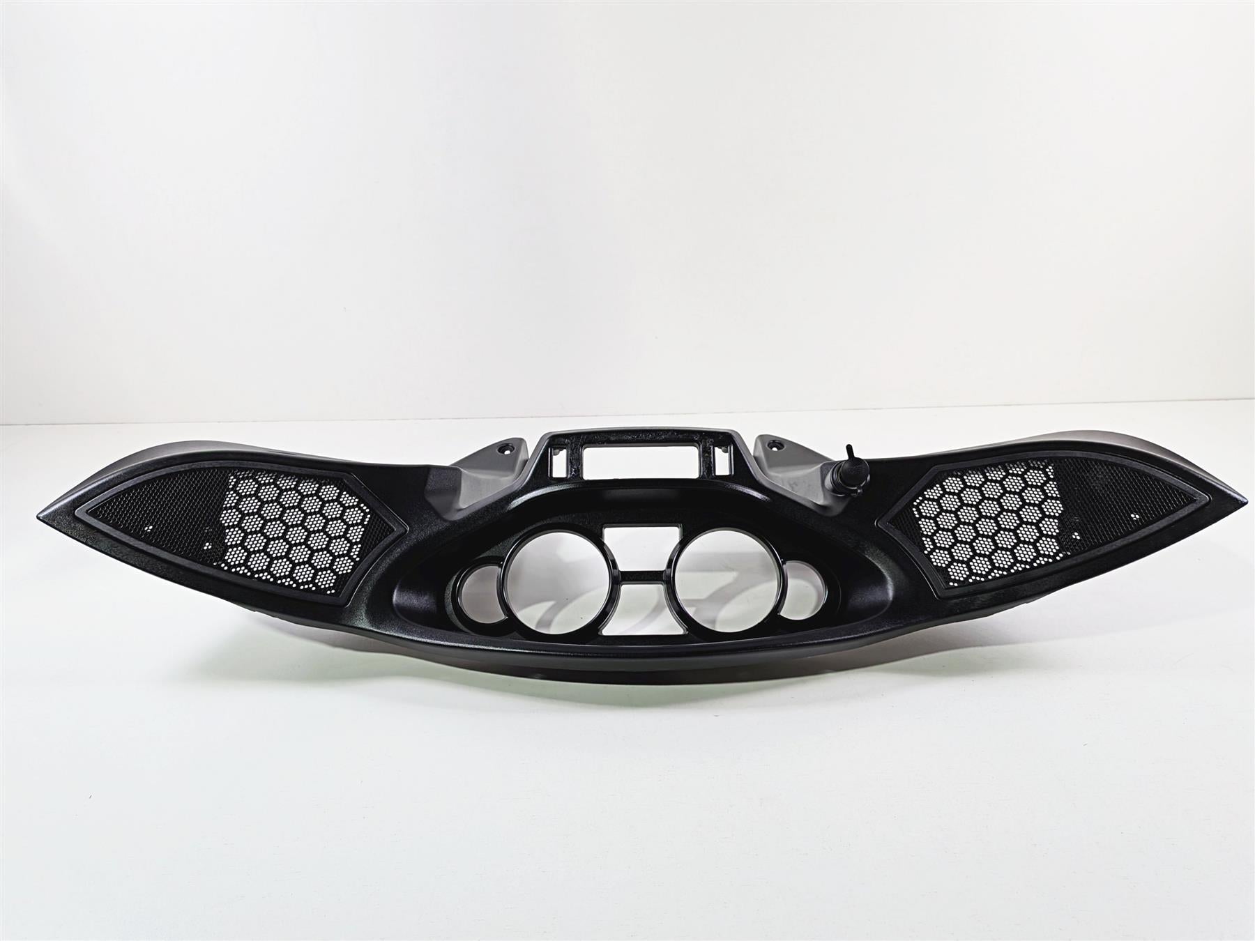 2016 Victory Cross Country Front Inner Nose Dash Fairing -READ 5437066 {{ shop.shopifyCountryName }} - Mototech271