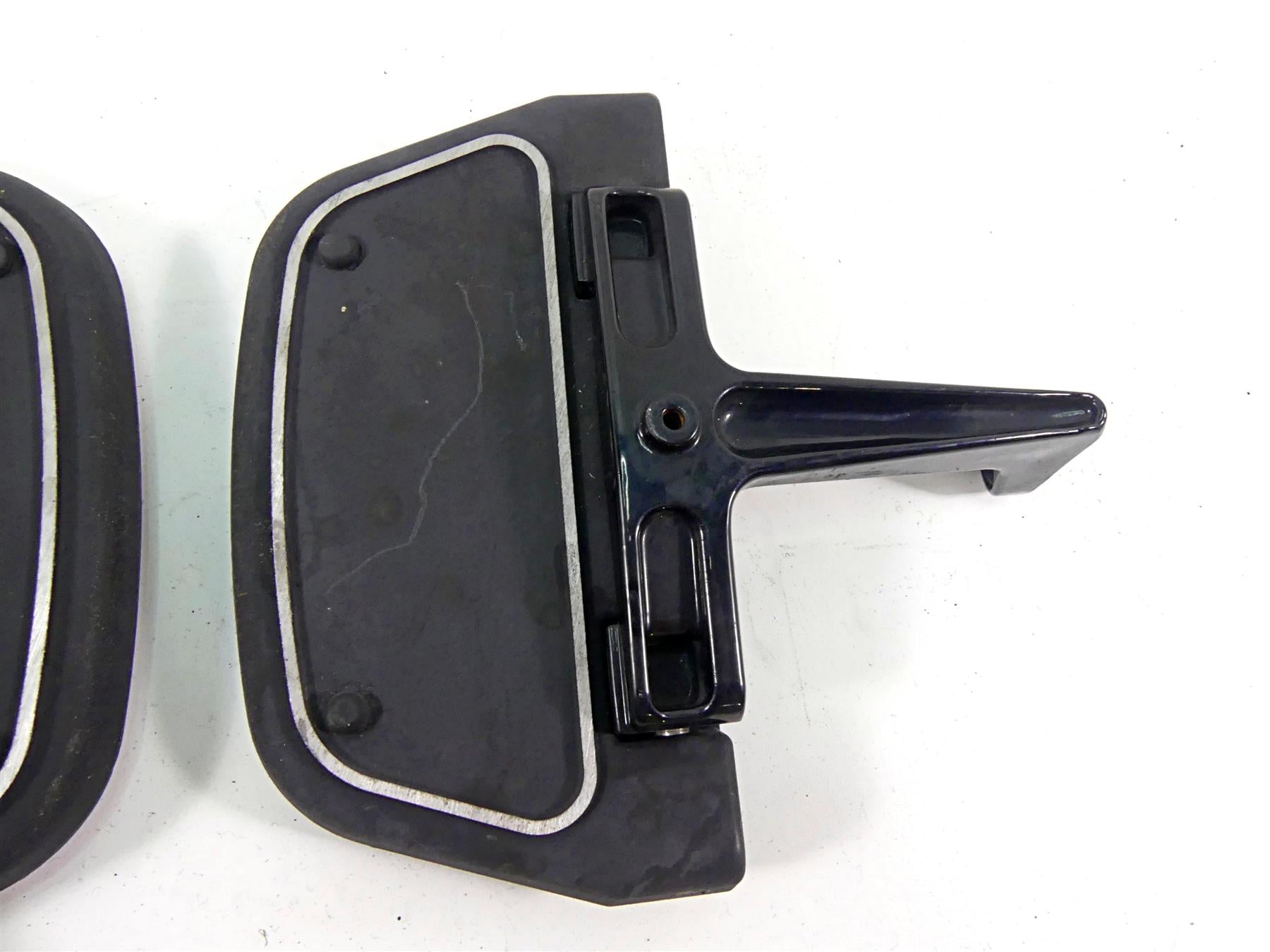 2003 Harley Touring FLHTCI E-Glide 100TH Rear Floor Board Set 52719-93B {{ shop.shopifyCountryName }} - Mototech271