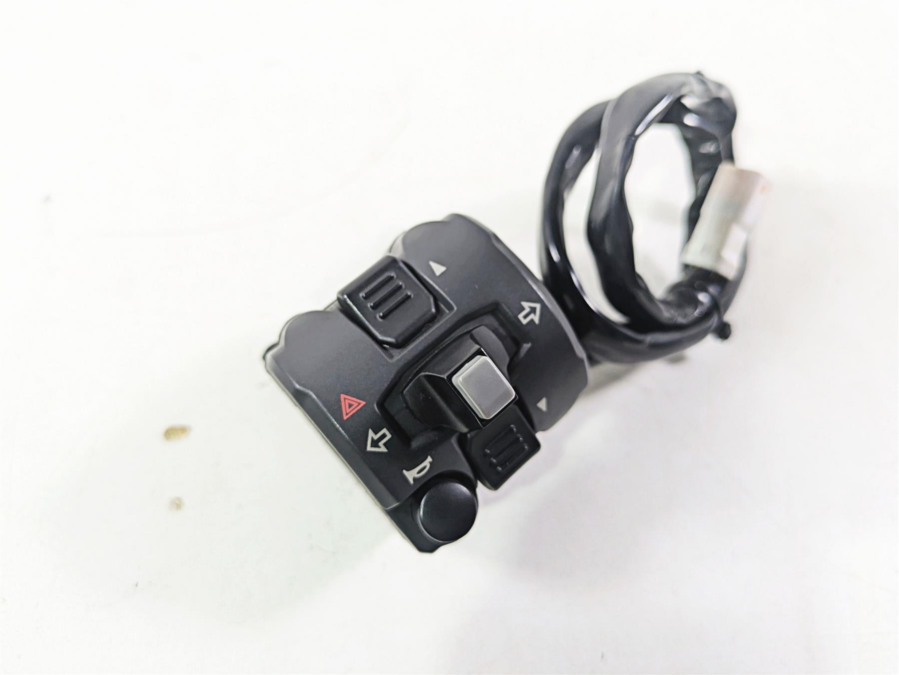 2015 Ducati Hypermotard 821 SP Left Hand Turn Signal Control Switch 65110141A {{ shop.shopifyCountryName }} - Mototech271