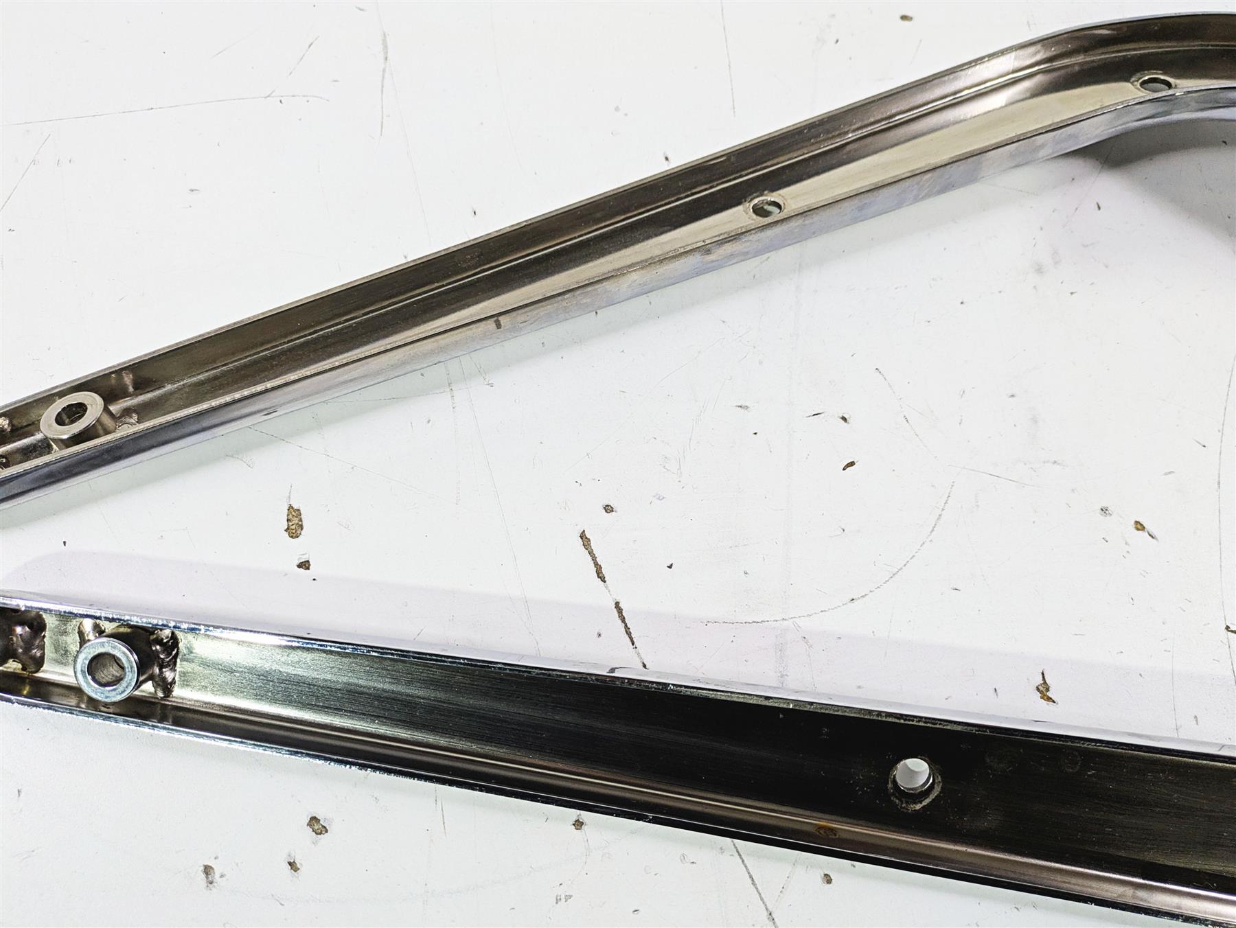 1992 Harley FLSTC Softail Heritage Rear Fender Chrome Braces - Read 59969-86A {{ shop.shopifyCountryName }} - Mototech271