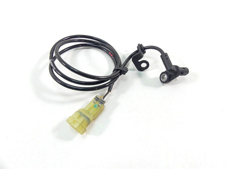 2022 Triumph Speed Triple 1200 RS Rear Abs Brake Wheel Speed Sensor T2022790 {{ shop.shopifyCountryName }} - Mototech271
