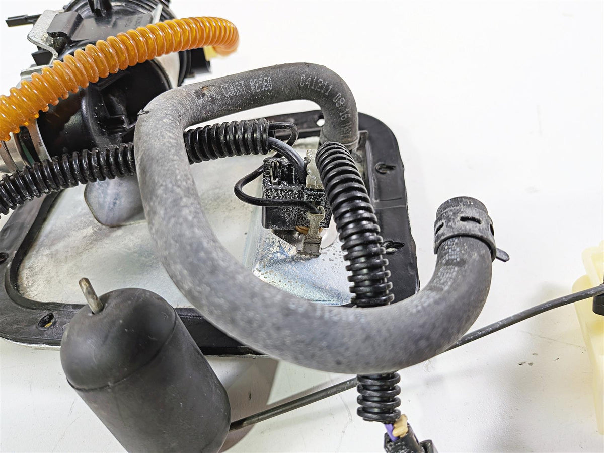 2012 Harley Softail FLSTF Fat Boy Fuel Gas Petrol Pump & Sender 75141-11A {{ shop.shopifyCountryName }} - Mototech271