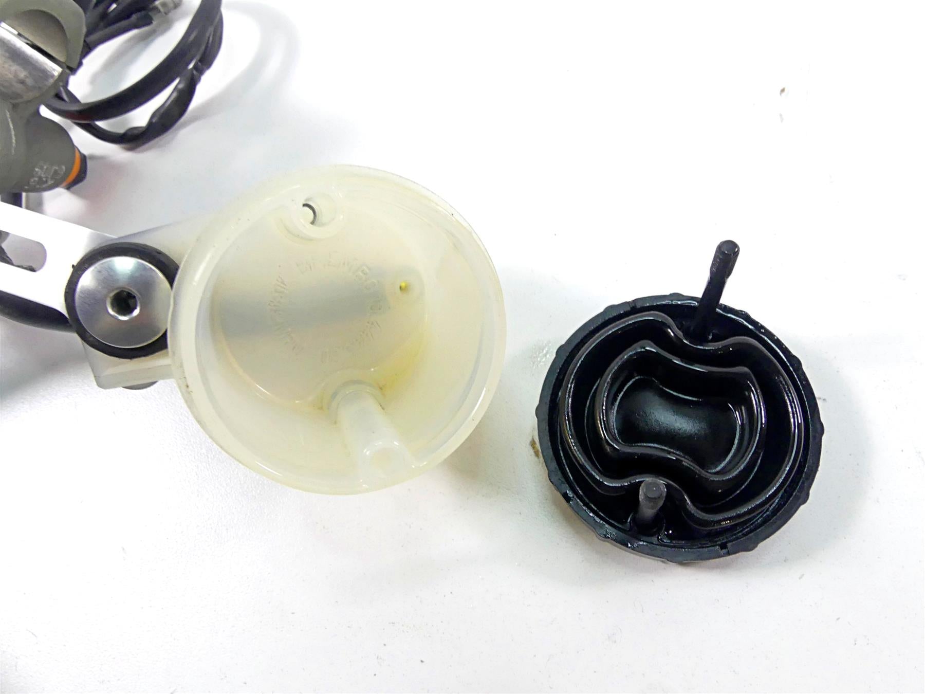 2012 Ducati Panigale 1199S Brembo Radial Front Brake Master Cylinder 62440761B {{ shop.shopifyCountryName }} - Mototech271