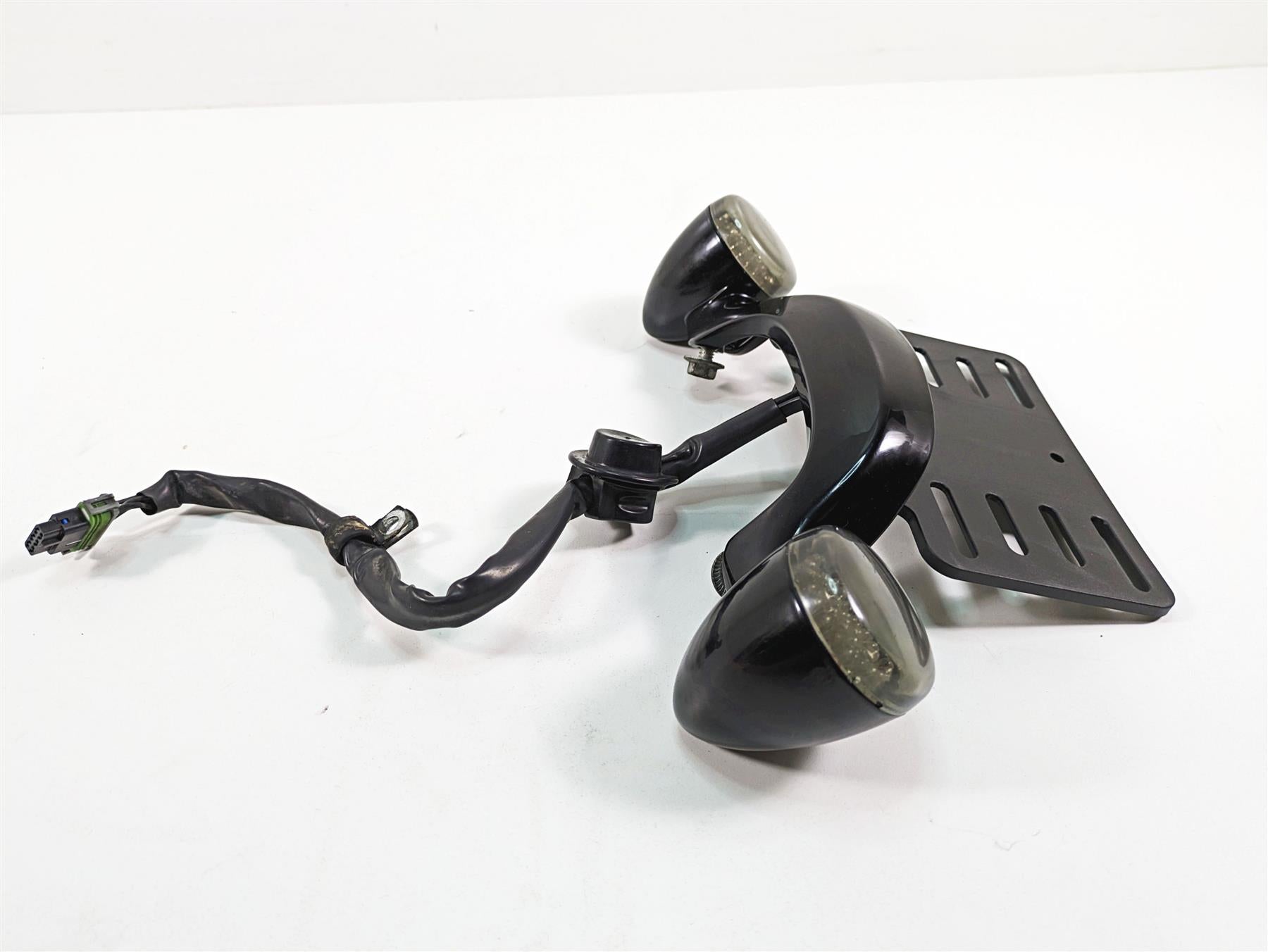 2013 Harley Touring FLHX Street Glide Rear Led Blinker Turn Signal Bar 73314-10 {{ shop.shopifyCountryName }} - Mototech271