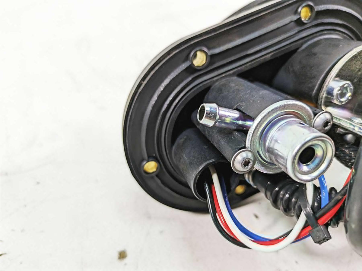 2013 Moto Guzzi V7 750 Stone Fuel Gas Petrol Pump 10K Only B063645 B063752 {{ shop.shopifyCountryName }} - Mototech271