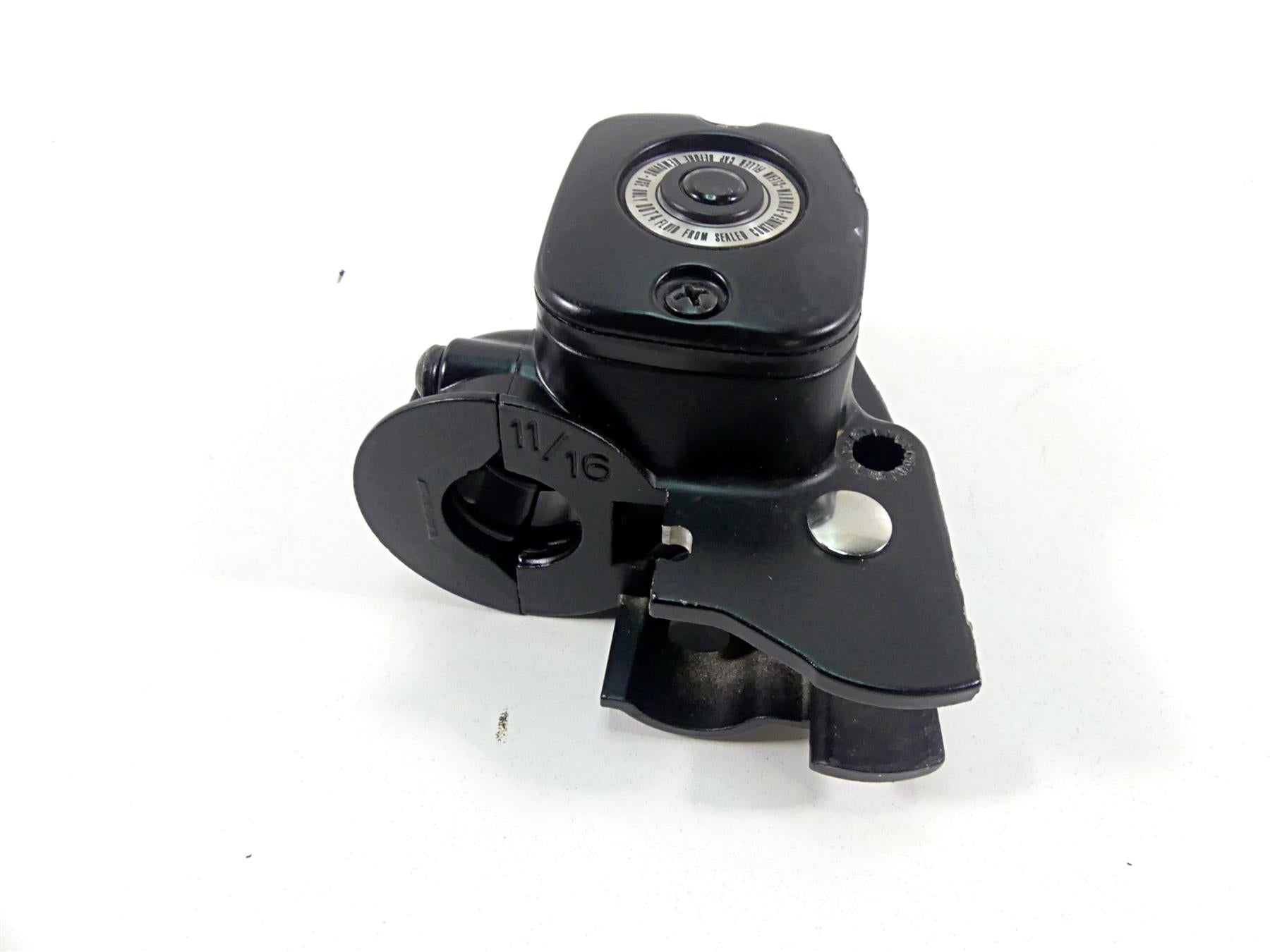 2010 Harley FXDF Dyna Fat Bob Front Brake Master Cylinder 9/16 -Read 45170-08E {{ shop.shopifyCountryName }} - Mototech271