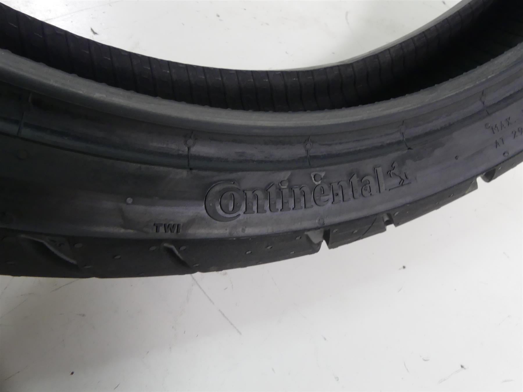 Used Front Motorcycle Tire Continental Trail Attack 3 120/70ZR19 60W 2445350000 {{ shop.shopifyCountryName }} - Mototech271