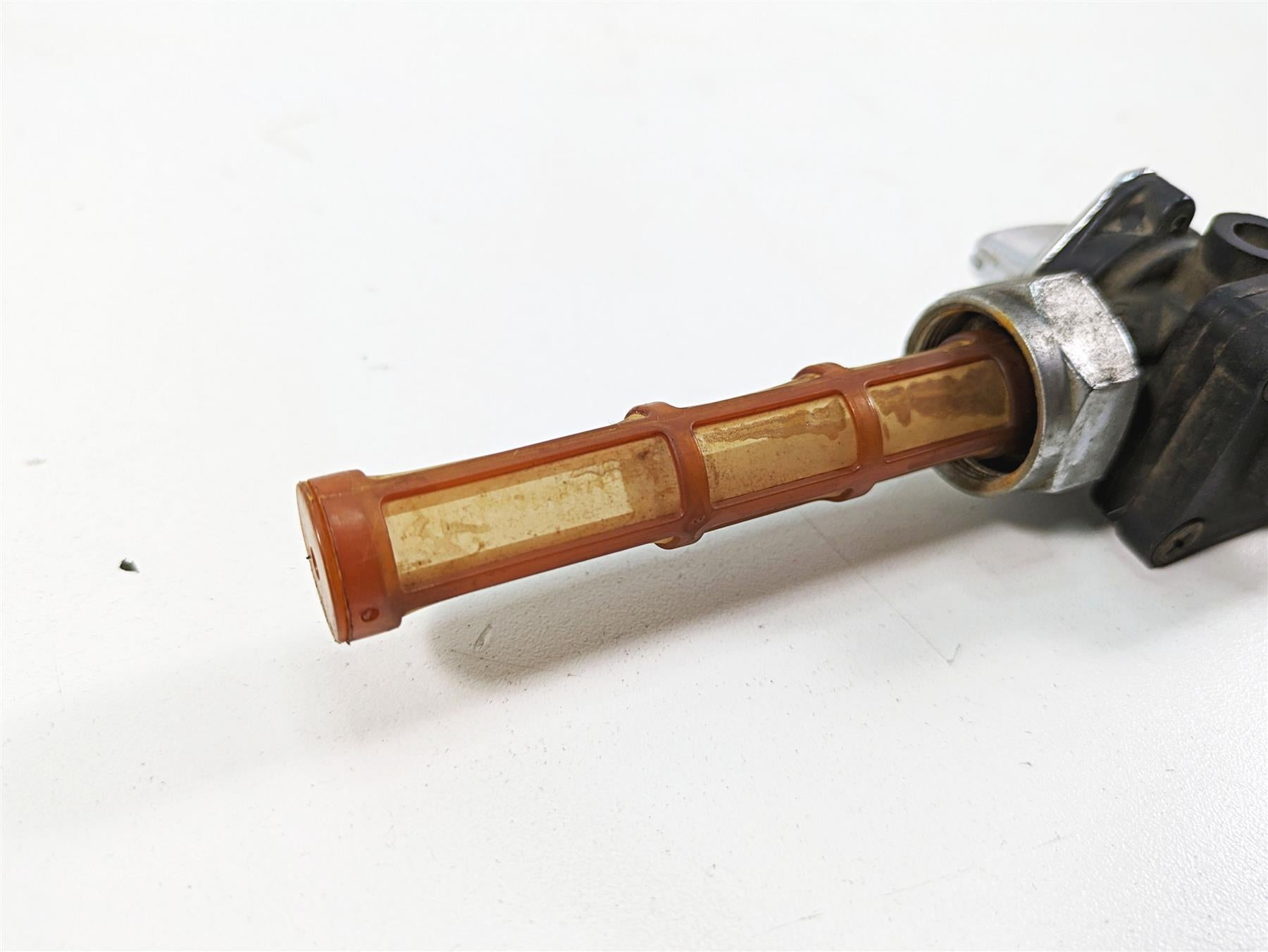 2006 Harley Sportster XL1200 Fuel Gas Petrol Valve Petcock 62169-02A {{ shop.shopifyCountryName }} - Mototech271