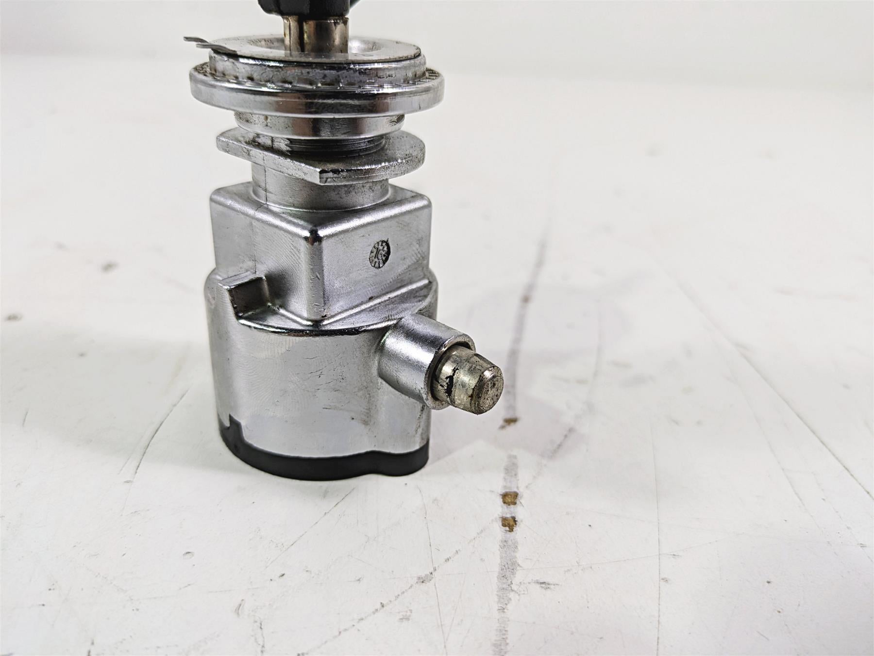 2015 Harley FXDL Dyna Low Rider Steering Fork Key Lock 71475-06B {{ shop.shopifyCountryName }} - Mototech271