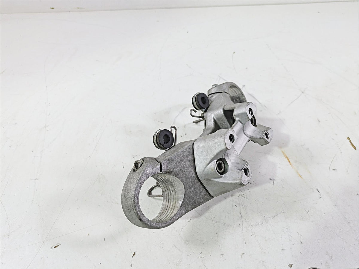 2009 Ducati Monster 1100 S Upper Triple Tree & Handlebar Mount Riser 34120681A {{ shop.shopifyCountryName }} - Mototech271