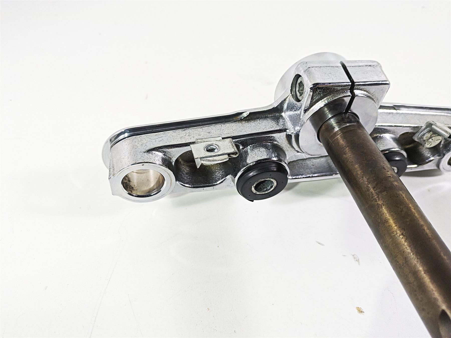 2003 Harley FLSTC Softail Heritage 100th Lower & Upper Triple Tree Set 45605-00A {{ shop.shopifyCountryName }} - Mototech271
