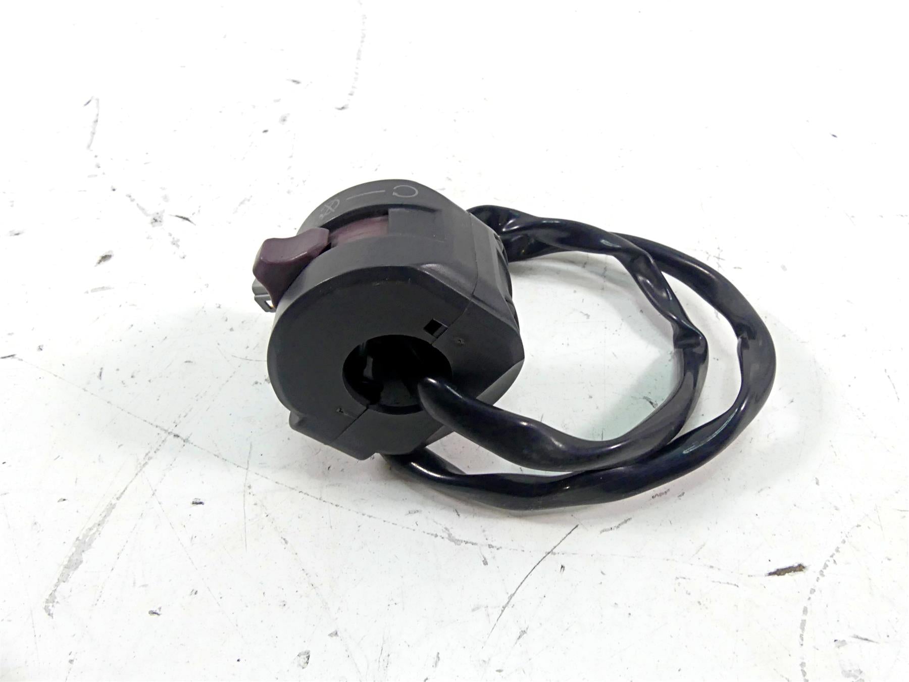 2013 Ducati Diavel Red Right Hand Start Kill Control Switch 65010102E {{ shop.shopifyCountryName }} - Mototech271