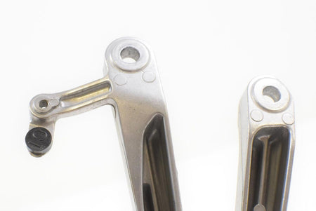 2005 Honda CBR1000RR CBR1000 RR Rear Passenger Footpeg SET 50750-MEL-000 {{ shop.shopifyCountryName }} - Mototech271