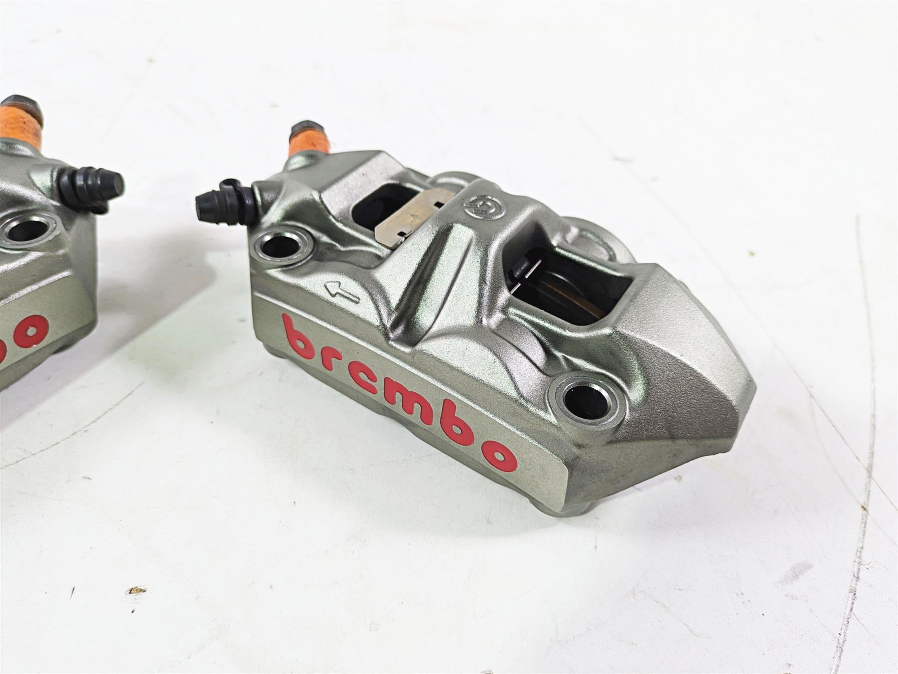 2008 Ducati SBK 1098 S Brembo Front Brake Caliper 100mm Set 61040901A 61040911A {{ shop.shopifyCountryName }} - Mototech271