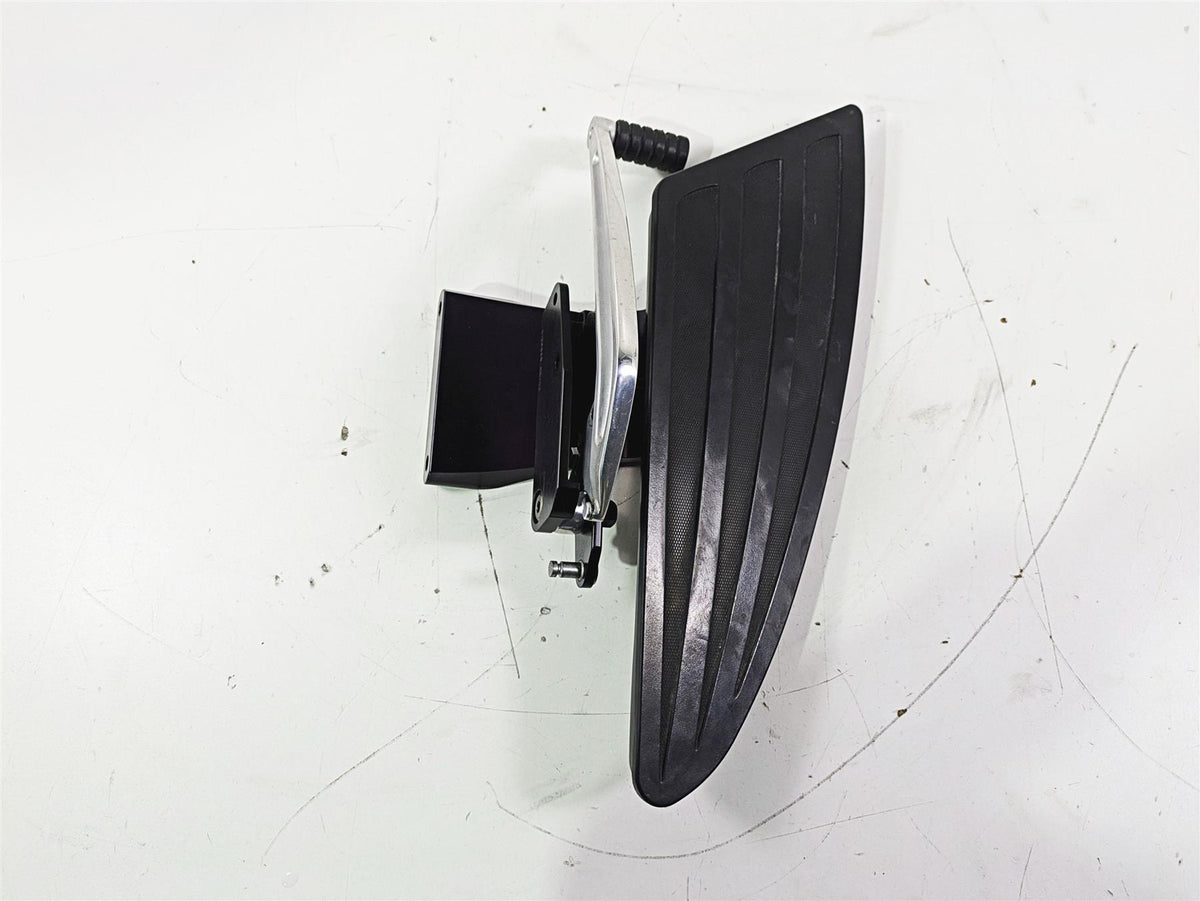 2012 Victory Cross Country Front Right Floorboard & Brake Pedal 5135045 5134178 {{ shop.shopifyCountryName }} - Mototech271