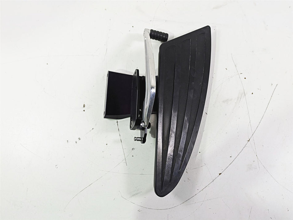 2012 Victory Cross Country Front Right Floorboard & Brake Pedal 5135045 5134178 {{ shop.shopifyCountryName }} - Mototech271