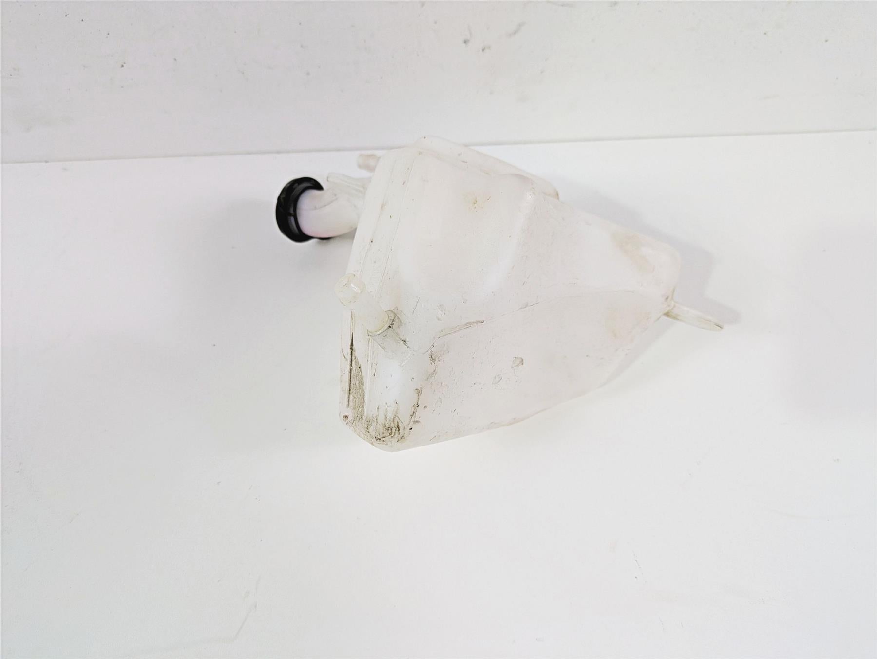 2024 Triumph Tiger 900 GT Left Radiator Fan Reservoir Hoses - Read T2104610 {{ shop.shopifyCountryName }} - Mototech271