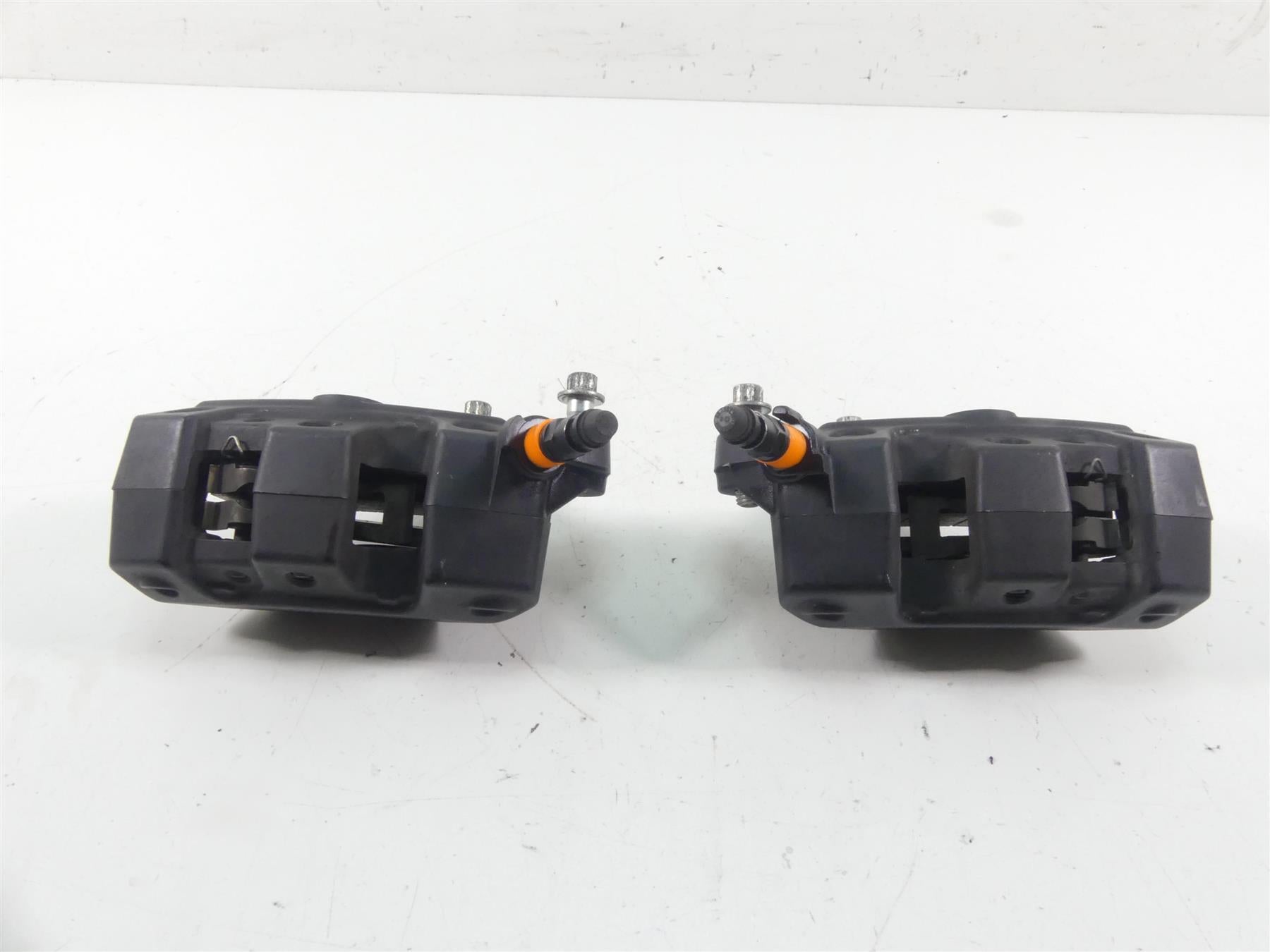 2012 Harley Touring FLHTK Electra Glide Brembo Front Brake Calipers 43027-08 {{ shop.shopifyCountryName }} - Mototech271