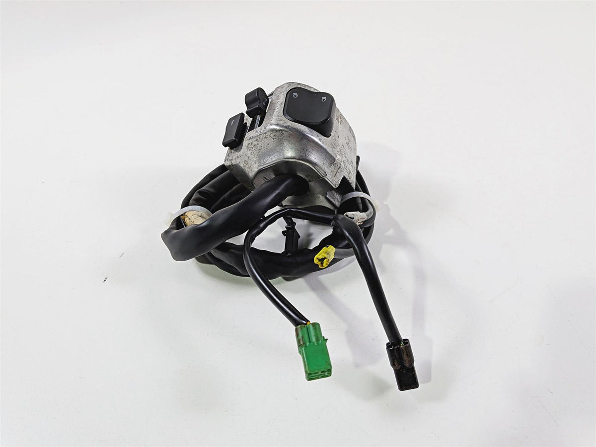 2012 Yamaha XV1900 Raider S Left Hand Control Switch Light Blinker 5C7-83972-10 {{ shop.shopifyCountryName }} - Mototech271