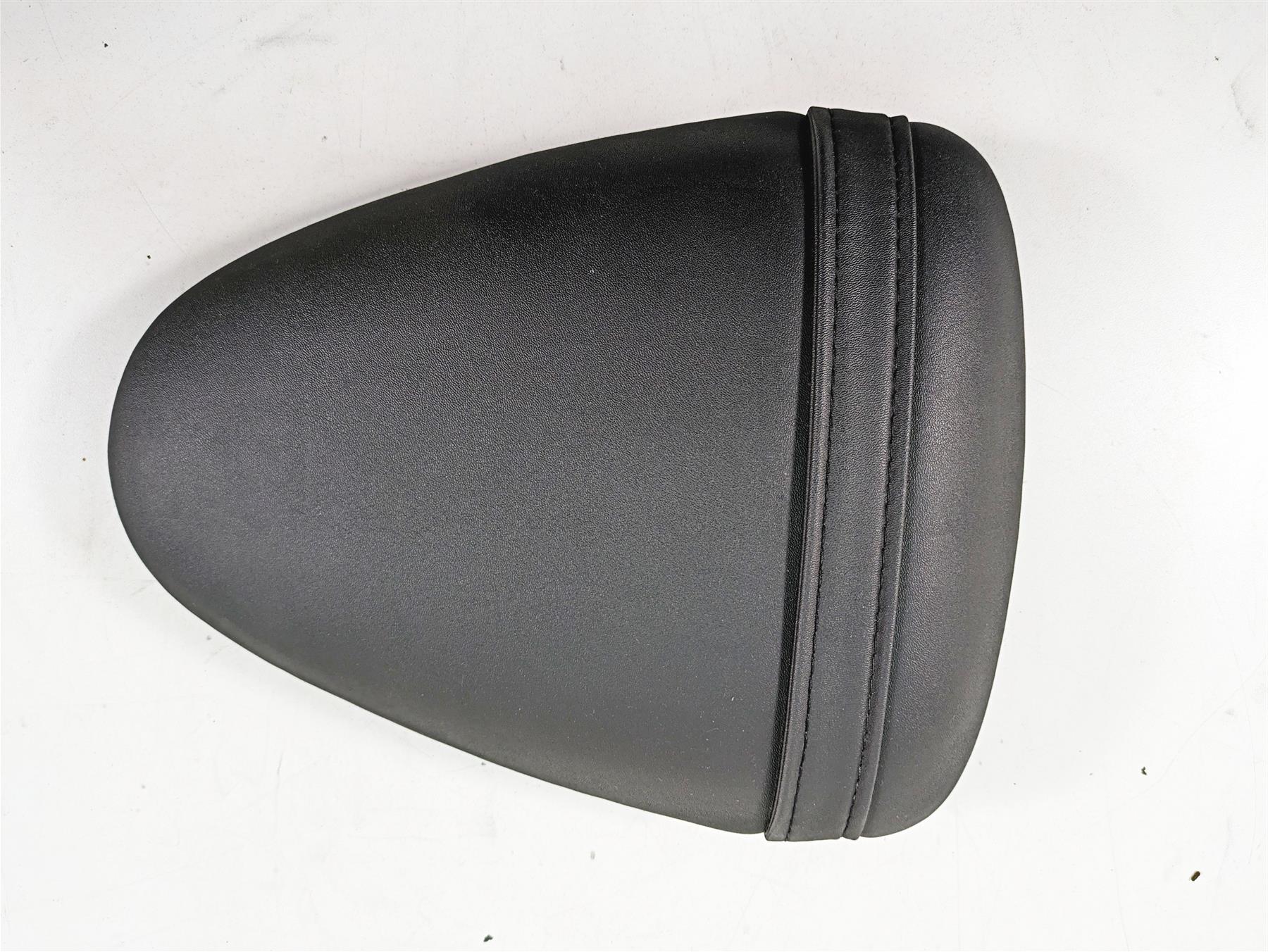 2008 Buell 1125 R Rear Passenger Pillion Seat Saddle M0091.02A8 {{ shop.shopifyCountryName }} - Mototech271