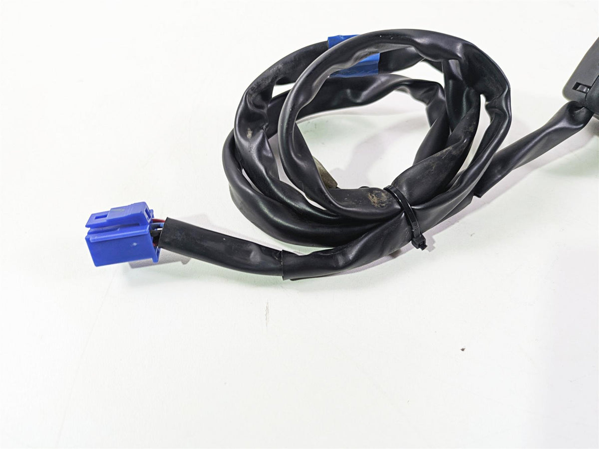 2009 Yamaha FZ1 FZS10 Fazer Right Hand Start Stop Control Switch 2D1-83975-00-00 {{ shop.shopifyCountryName }} - Mototech271