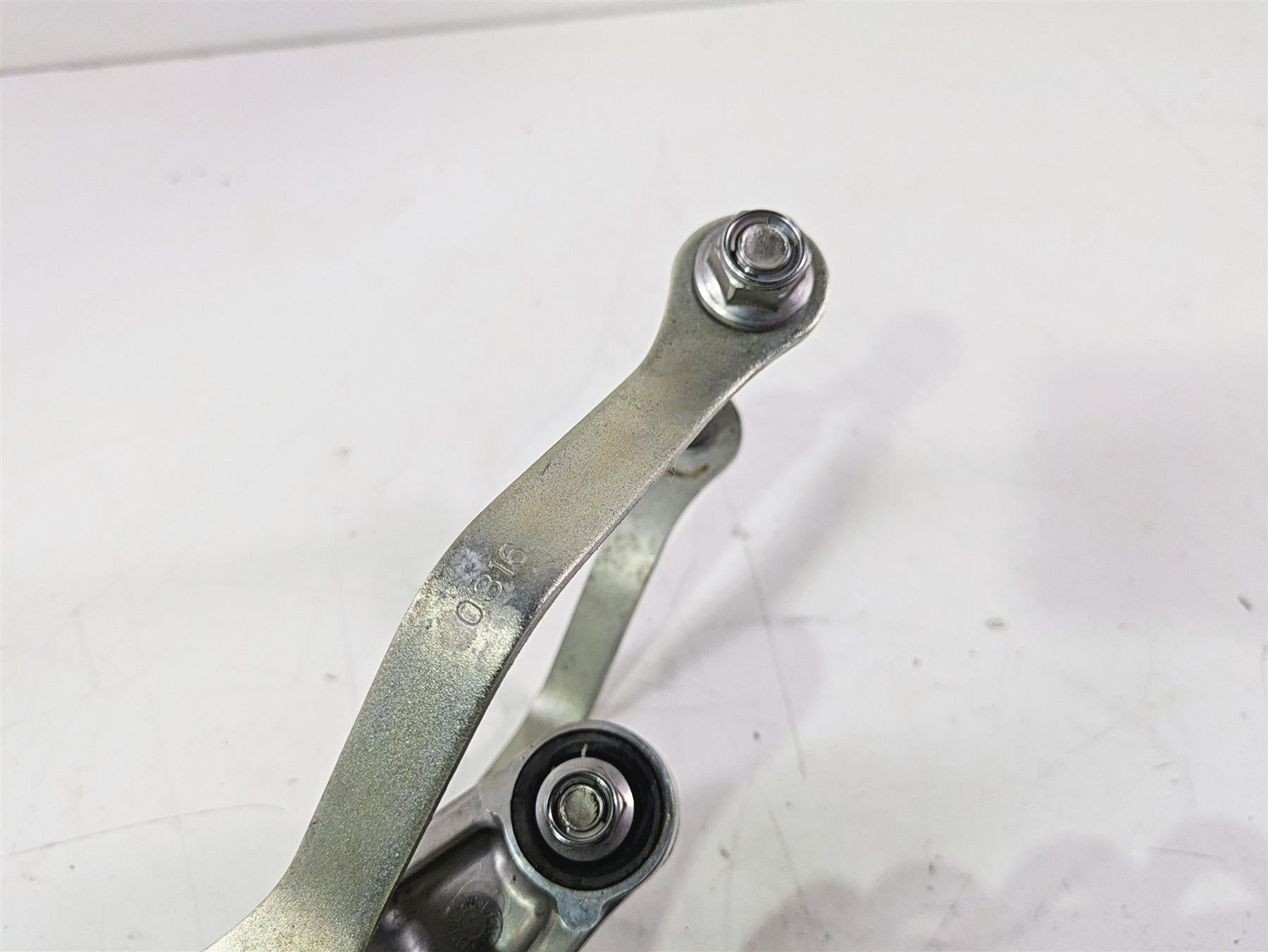 2024 Kawasaki ZX6R ZX636 Ninja Straight Rear Suspension Shock 45014-0393-52E {{ shop.shopifyCountryName }} - Mototech271