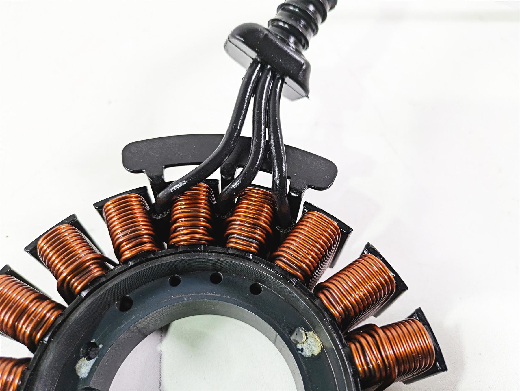 2020 Harley Softail FXST Standard Stator Alternator Generator 29900042A {{ shop.shopifyCountryName }} - Mototech271