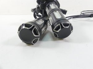 2011 Harley VRSCF Muscle Rod Right Hand Blinker Control Switch - Read 71684-06A | Mototech271