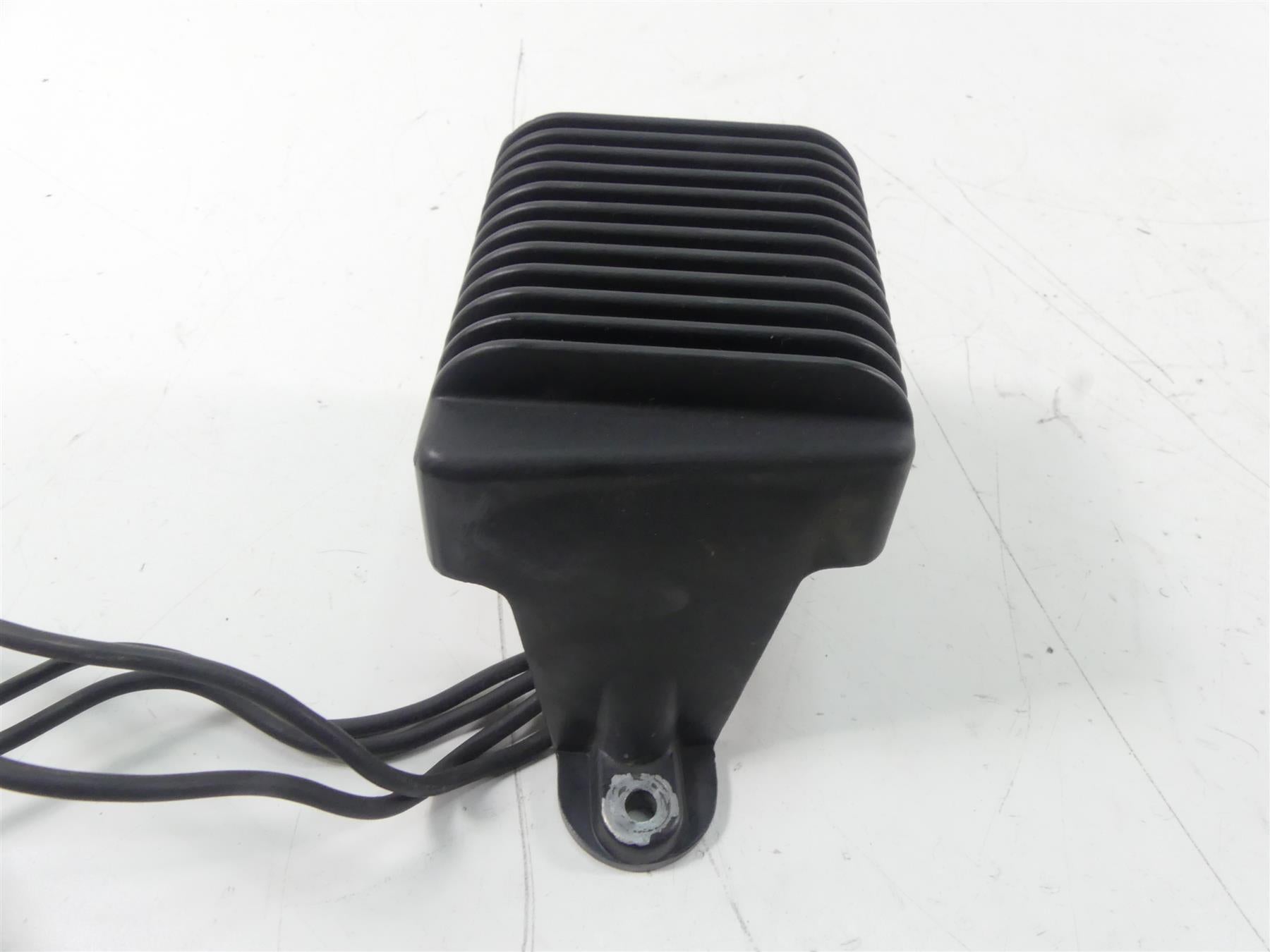 1998 Harley Touring FLHTC Electra Glide Rectifier Voltage Regulator 74505-97 {{ shop.shopifyCountryName }} - Mototech271