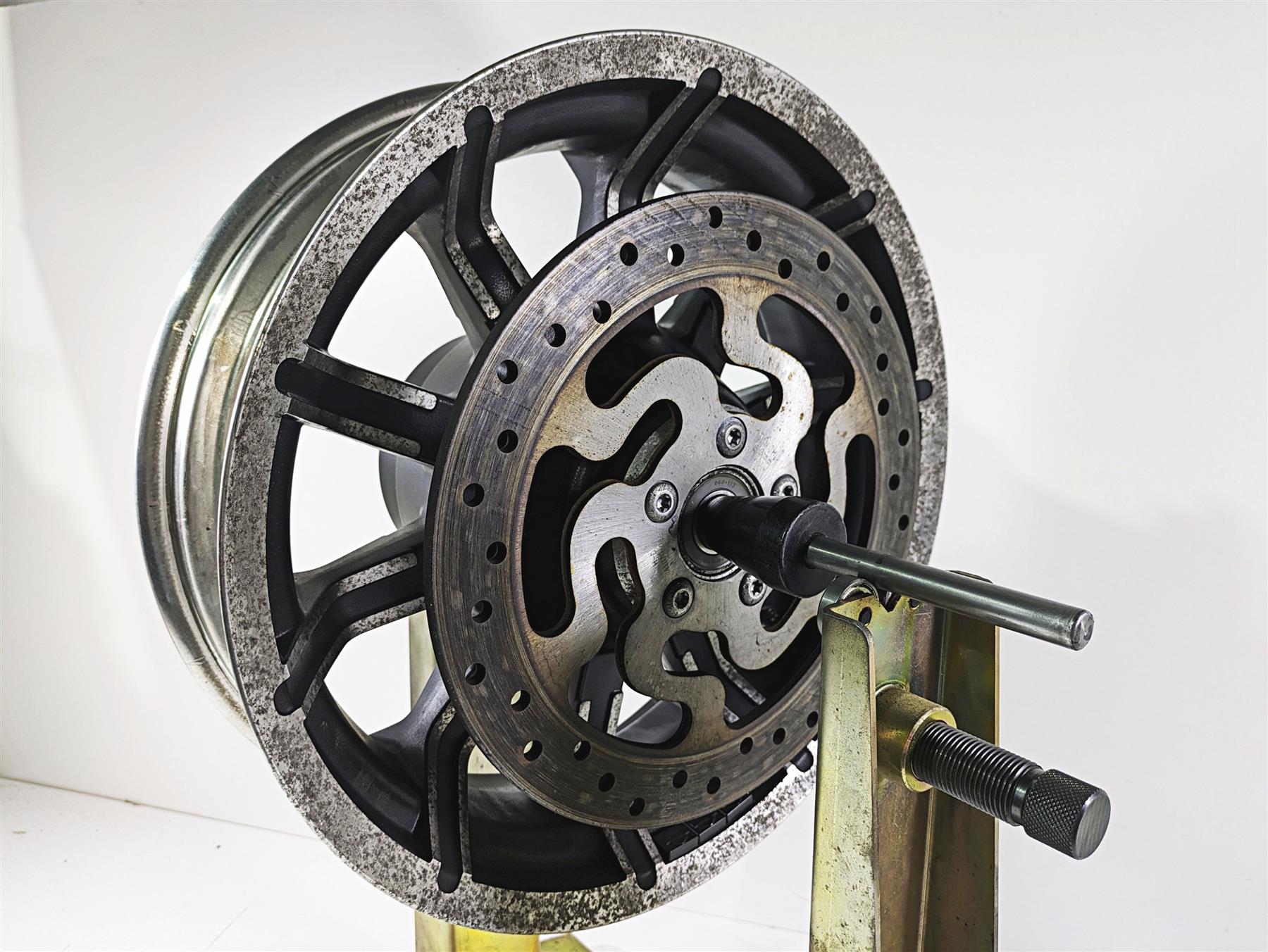 2020 Harley Touring FLHT Electra Glide 16x5 Impeller Rear Wheel 10 Sp 40900528 {{ shop.shopifyCountryName }} - Mototech271