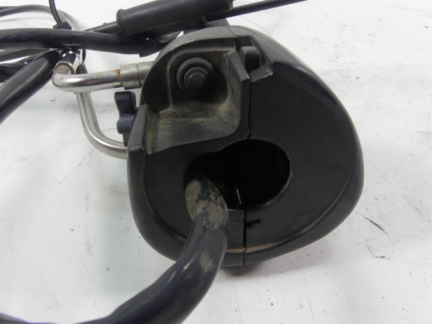 2013 Harley VRSCDX Night Rod Special Right Hand Start Control Switch 71684-06A {{ shop.shopifyCountryName }} - Mototech271