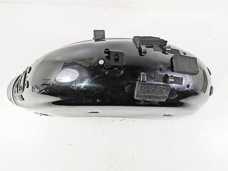 2004 Yamaha XVZ1300 Royal Star Rear Fender - No Dents 4XY-21610-10-P6 {{ shop.shopifyCountryName }} - Mototech271