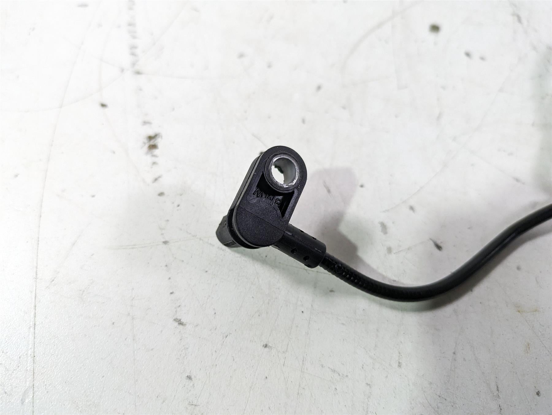 2022 BMW R1250 RT K052 Front Abs Brake Wheel Speed Sensor 34529443105 {{ shop.shopifyCountryName }} - Mototech271