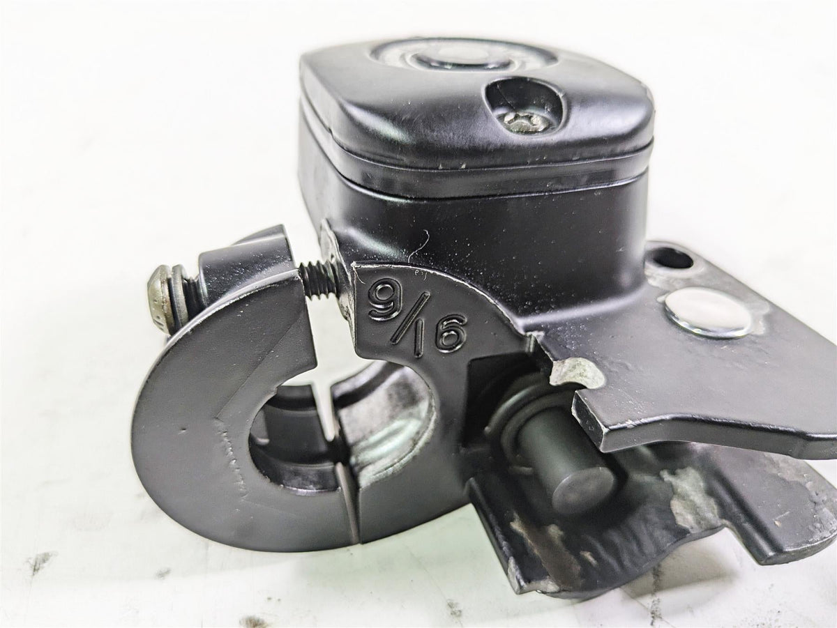 2004 Harley FLSTCI Softail Heritage Front Master Cylinder 9/16 45019-96F {{ shop.shopifyCountryName }} - Mototech271