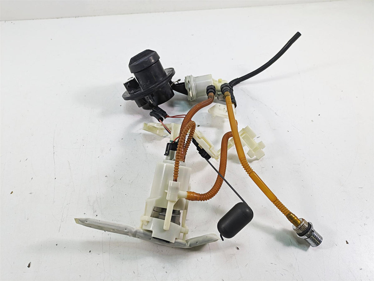 2014 Harley Touring FLHTK Electra Glide Fuel Gas Petrol Pump - Tested 62908-08 {{ shop.shopifyCountryName }} - Mototech271