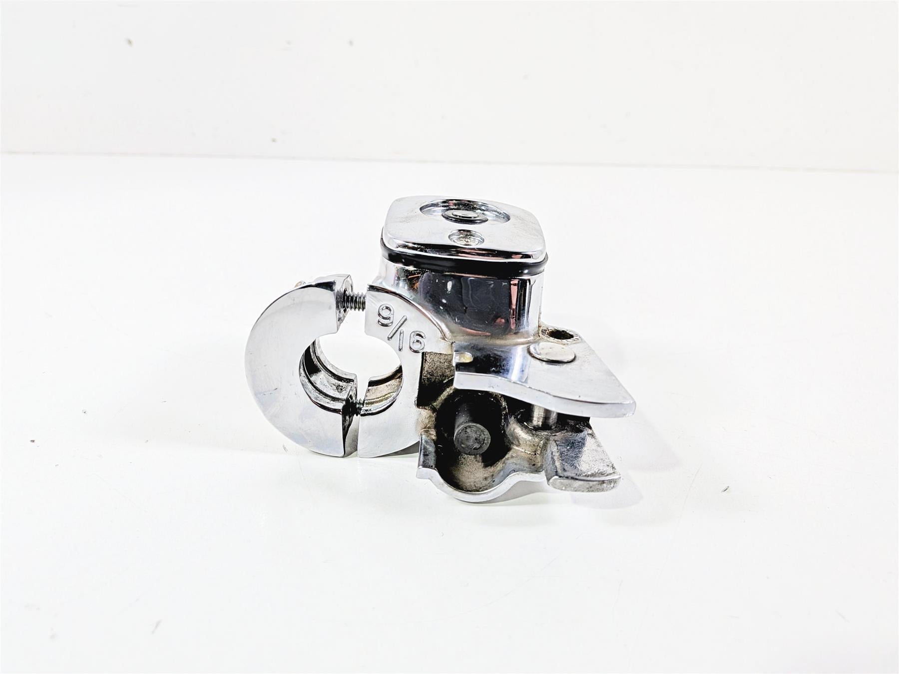 1996 Harley FLSTC Softail Heritage Front Master Cylinder 9/16 READ 45019-96F {{ shop.shopifyCountryName }} - Mototech271