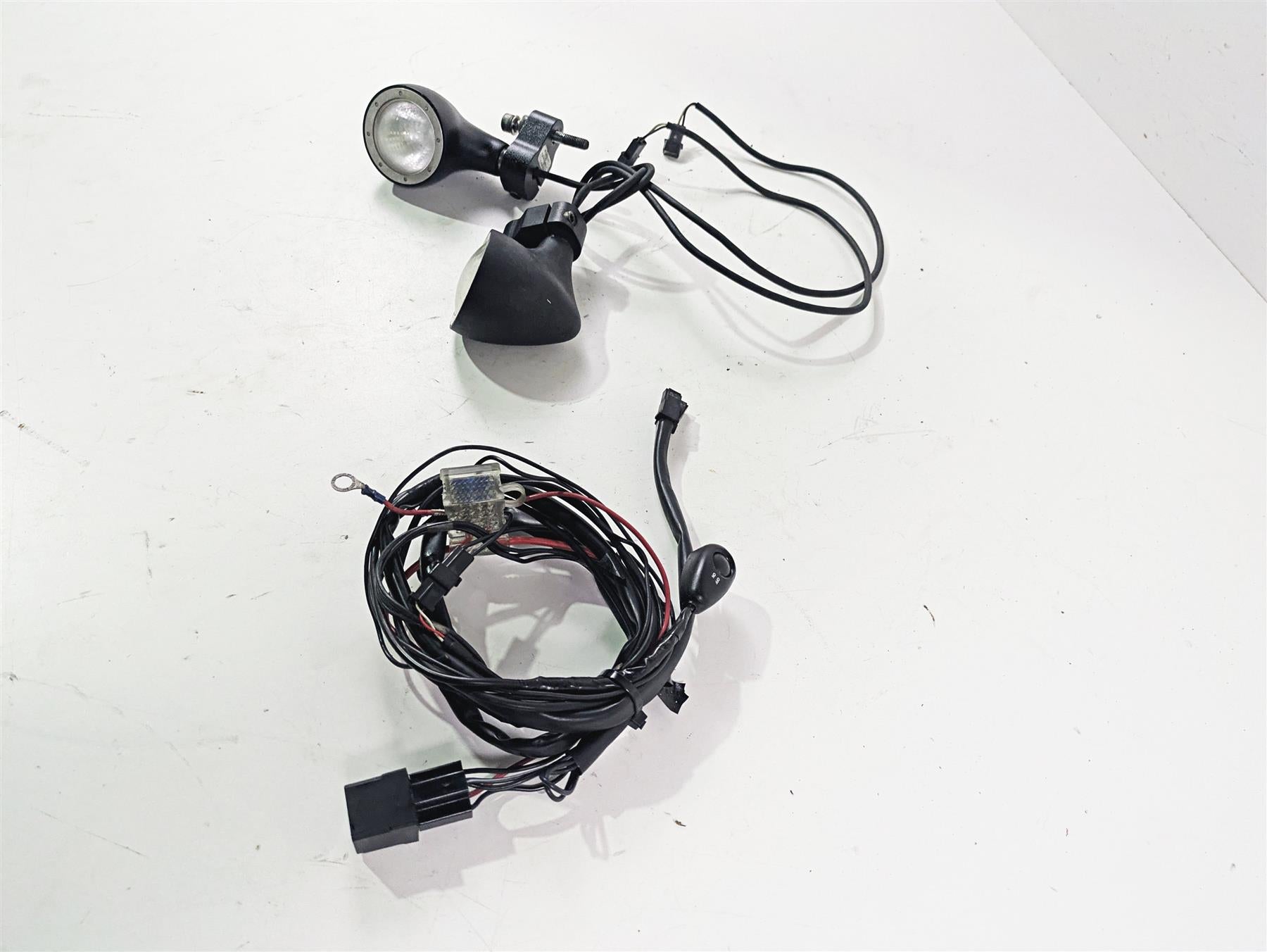 2010 BMW R1200GS K25 Motolight Brake Caliper Fog Light Auxiliary Lamp Set {{ shop.shopifyCountryName }} - Mototech271