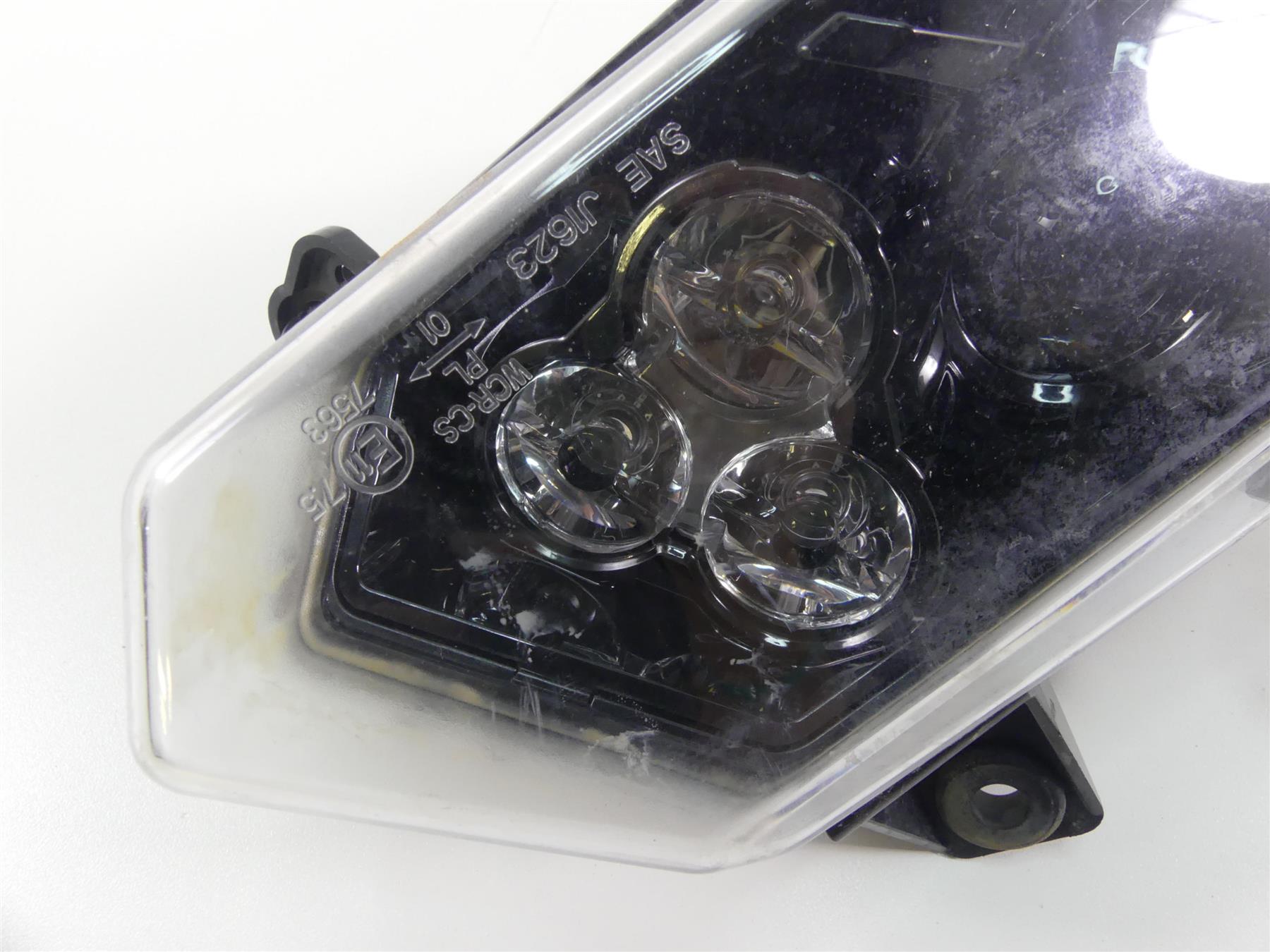 2018 Can Am Maverick X3 Turbo STD Right Headlight Head Light Lamp 710004659 {{ shop.shopifyCountryName }} - Mototech271