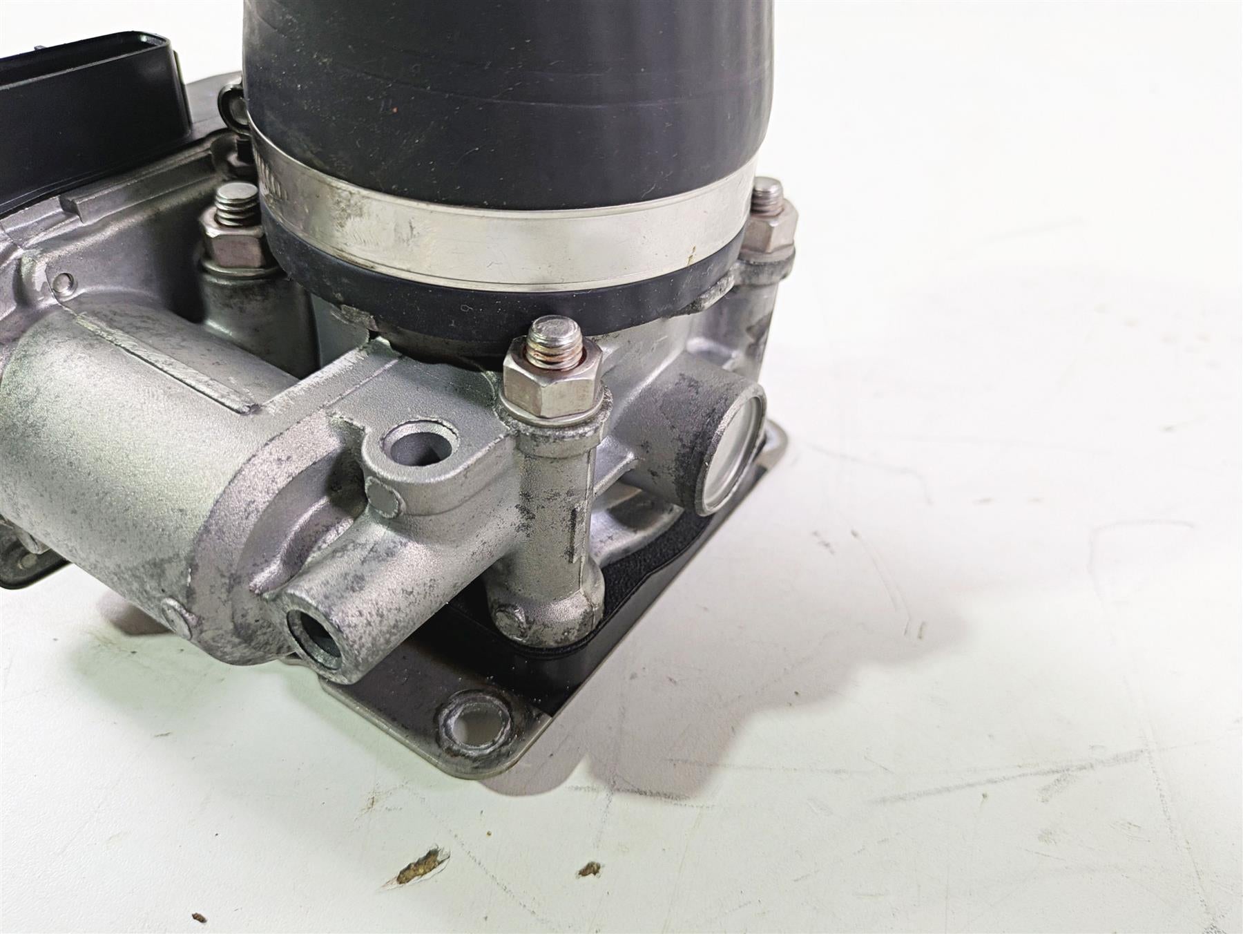 2017 Kawasaki Ultra 310X Mikuni Throttle Body 16163-3717 16163-1168 {{ shop.shopifyCountryName }} - Mototech271