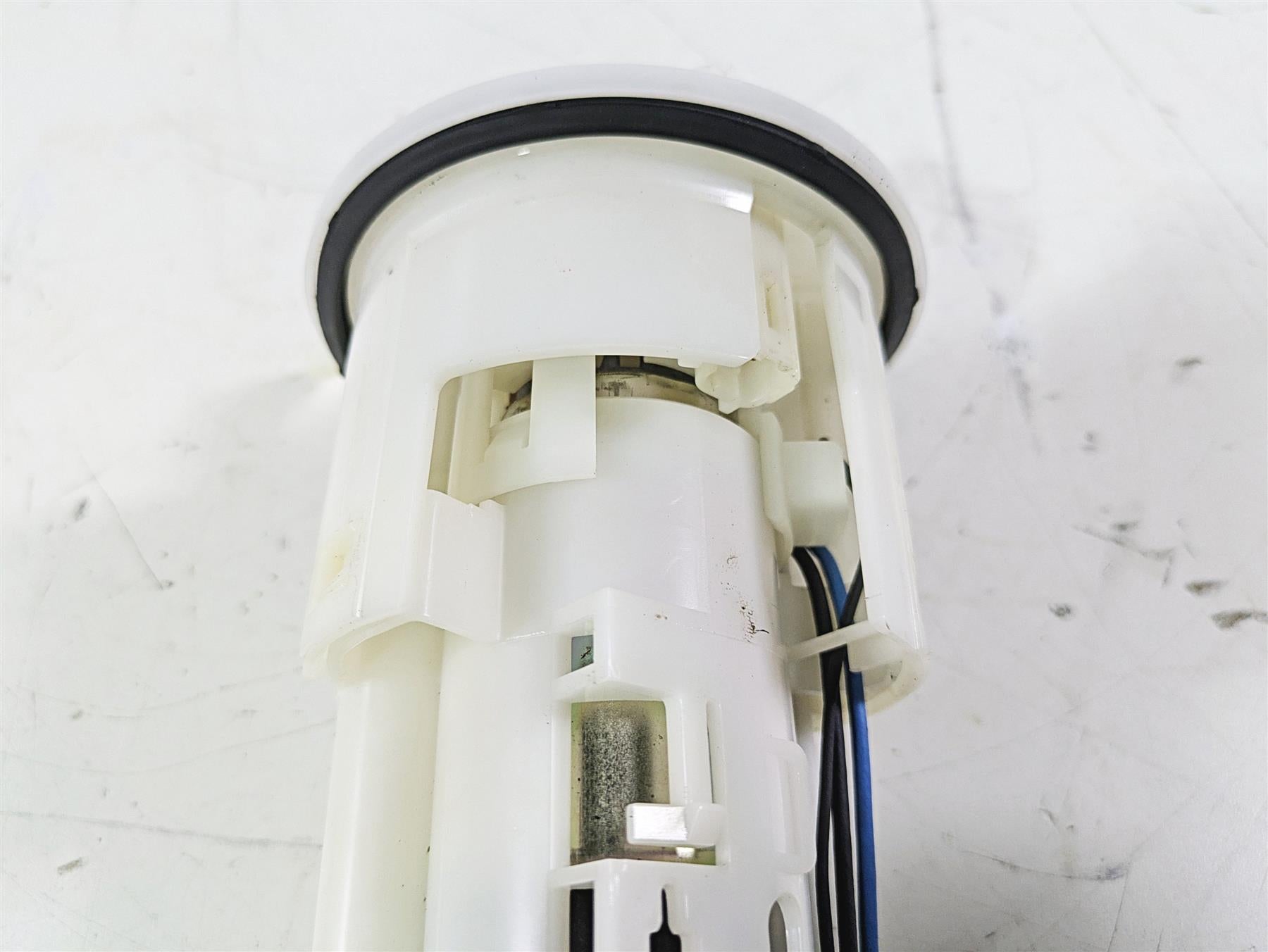 2020 Triumph Daytona 765 Moto2 Denso Fuel Gas Petrol Pump - Tested T2400735 {{ shop.shopifyCountryName }} - Mototech271
