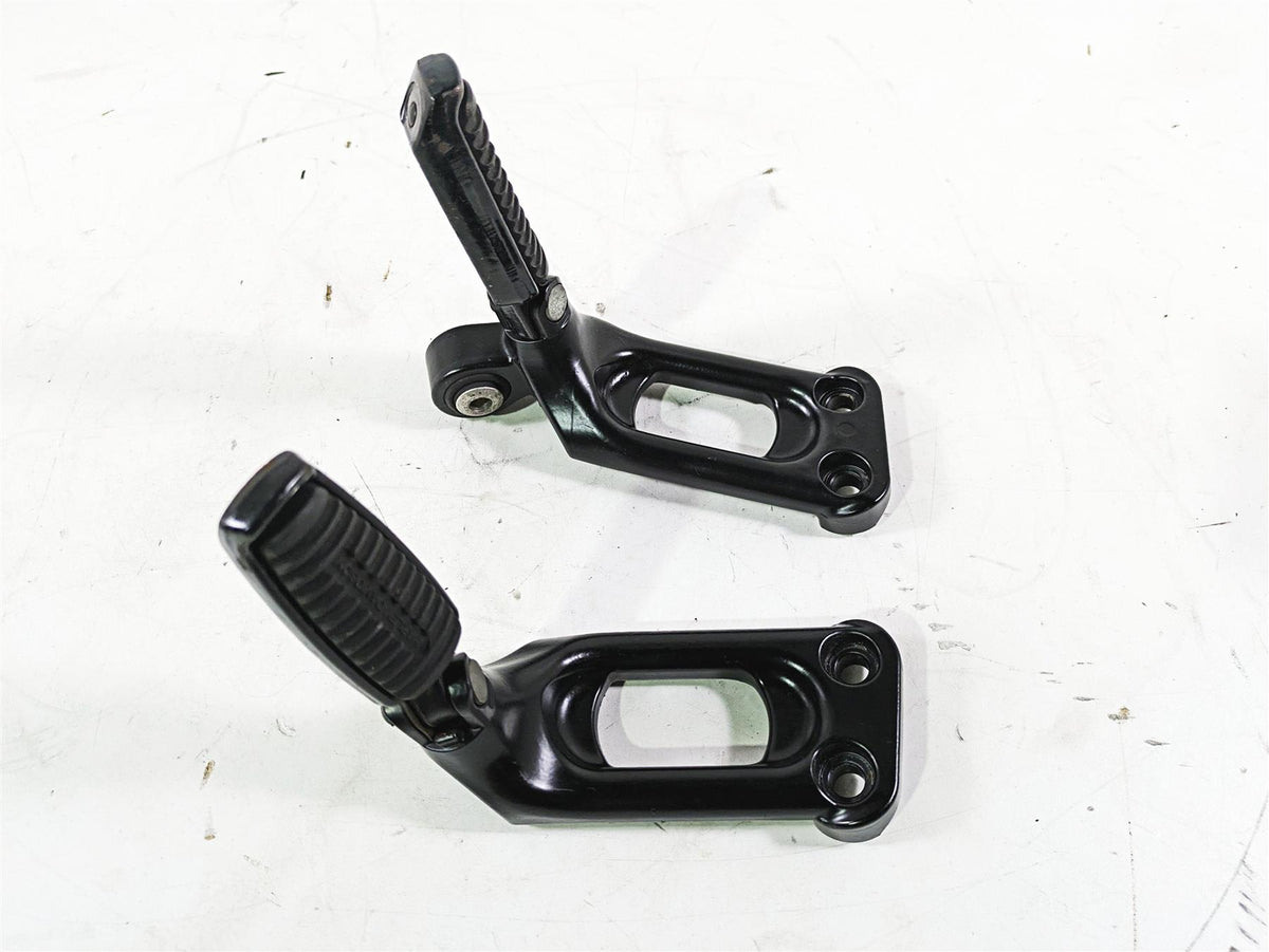 2013 Harley VRSCDX Night Rod Sp Rear Passenger Footpeg Set L 51723-07 R 51722-07 {{ shop.shopifyCountryName }} - Mototech271
