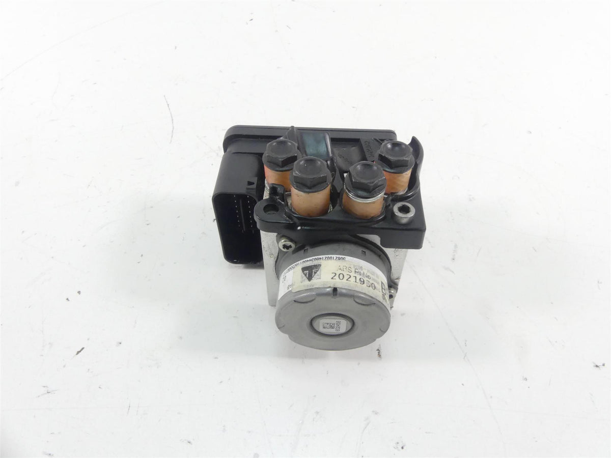 2017 Triumph Thruxton 1200R Abs Brake Pump Module Unit T2021931 {{ shop.shopifyCountryName }} - Mototech271