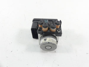 2017 Triumph Thruxton 1200R Abs Brake Pump Module Unit T2021931 | Mototech271