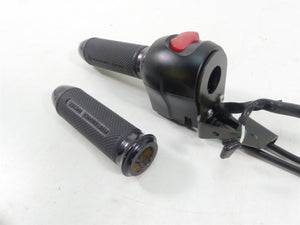 2015 Victory Cross Country 8 Ball Right Control Switch & Performance Machine Grip4011357 | Mototech271