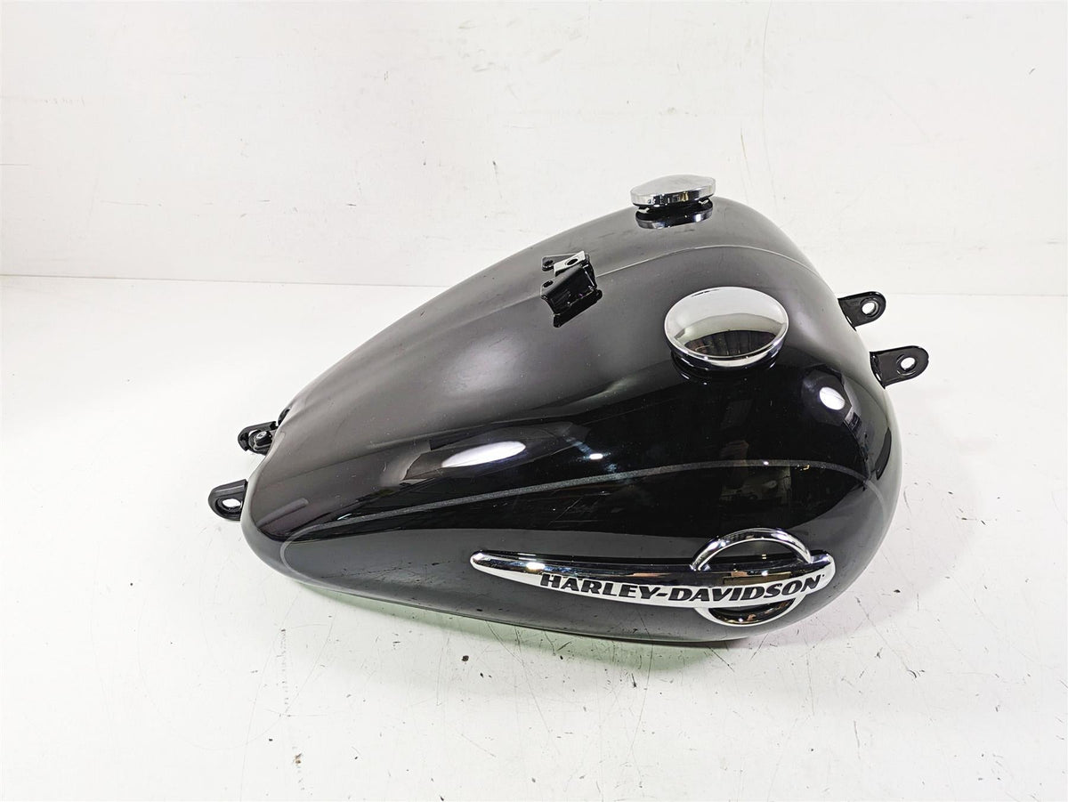 2019 Harley FLHCS Softail Heritage Fuel Gas Petrol Tank - Dented 61000674 {{ shop.shopifyCountryName }} - Mototech271