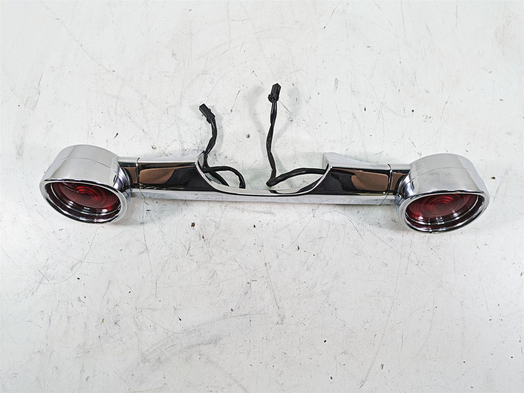 2010 Harley Touring FLHTCU Electra Glide Rear Blinker Turn Signal Bar 68510-74C {{ shop.shopifyCountryName }} - Mototech271