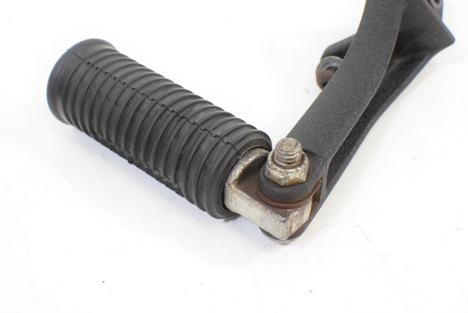 2014 Harley FLD Dyna Switchback 103 Passenger Footpeg Set 49224-06A {{ shop.shopifyCountryName }} - Mototech271