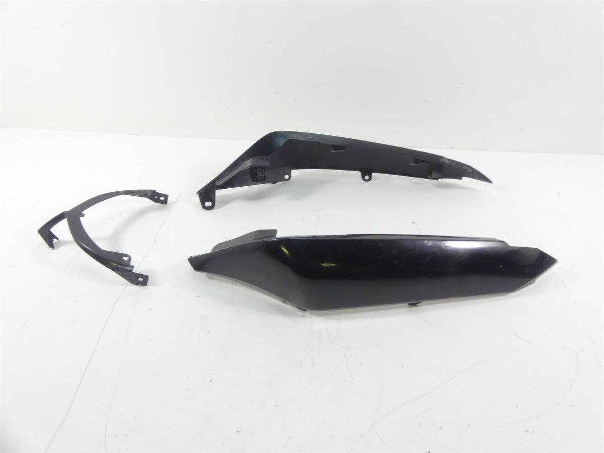 2007 Yamaha FZ1 Fazer Rear Tail Side Cover Fairing Set 3C3-2471K-00 3C3-2472K-00 {{ shop.shopifyCountryName }} - Mototech271