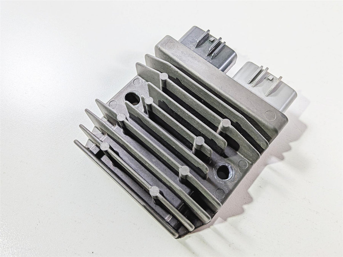2019 Ducati 959 Panigale Rectifier Voltage Regulator FH020AA 54040301B {{ shop.shopifyCountryName }} - Mototech271